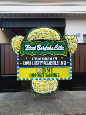 Papan Bunga Duka di Gondrong